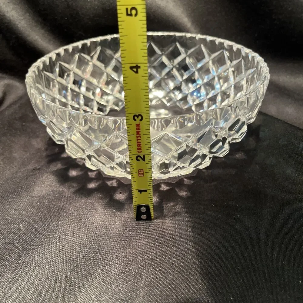 Beautiful Vintage Cut Crystal Round Centerpiece Bowl Heavy Glass 7” D X 3” T